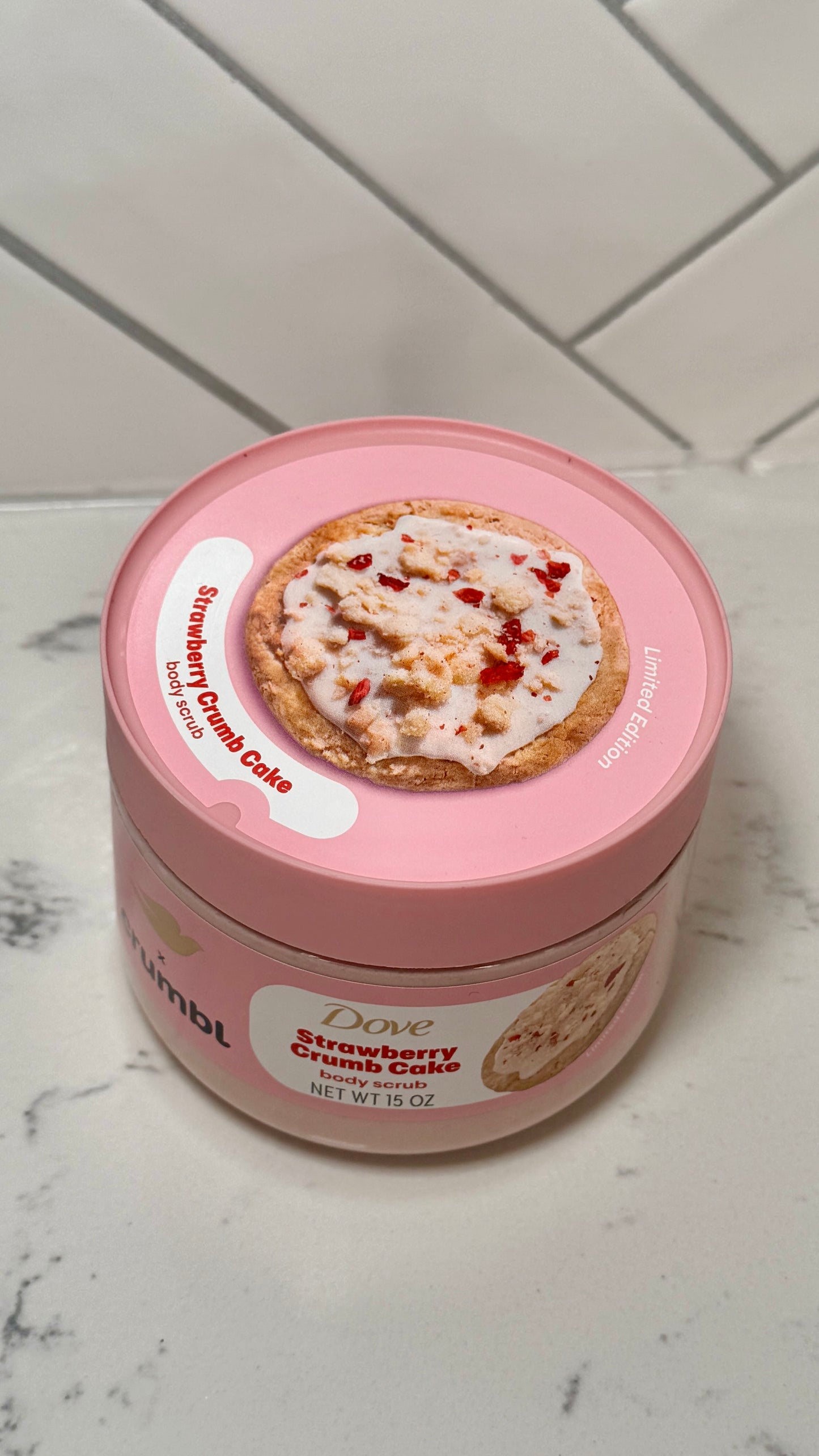 DoveXCrumbl - Strawberry Crumbl Body Scrub