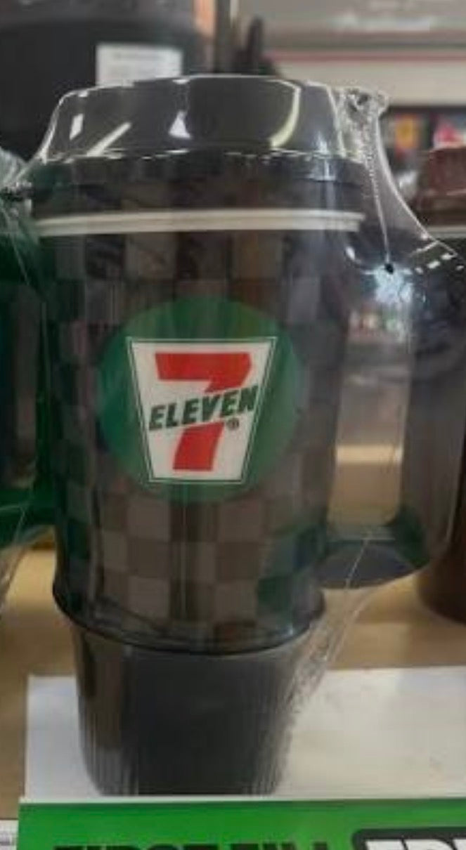 7-Eleven® Reusable Handled 24fl oz Cup - Black