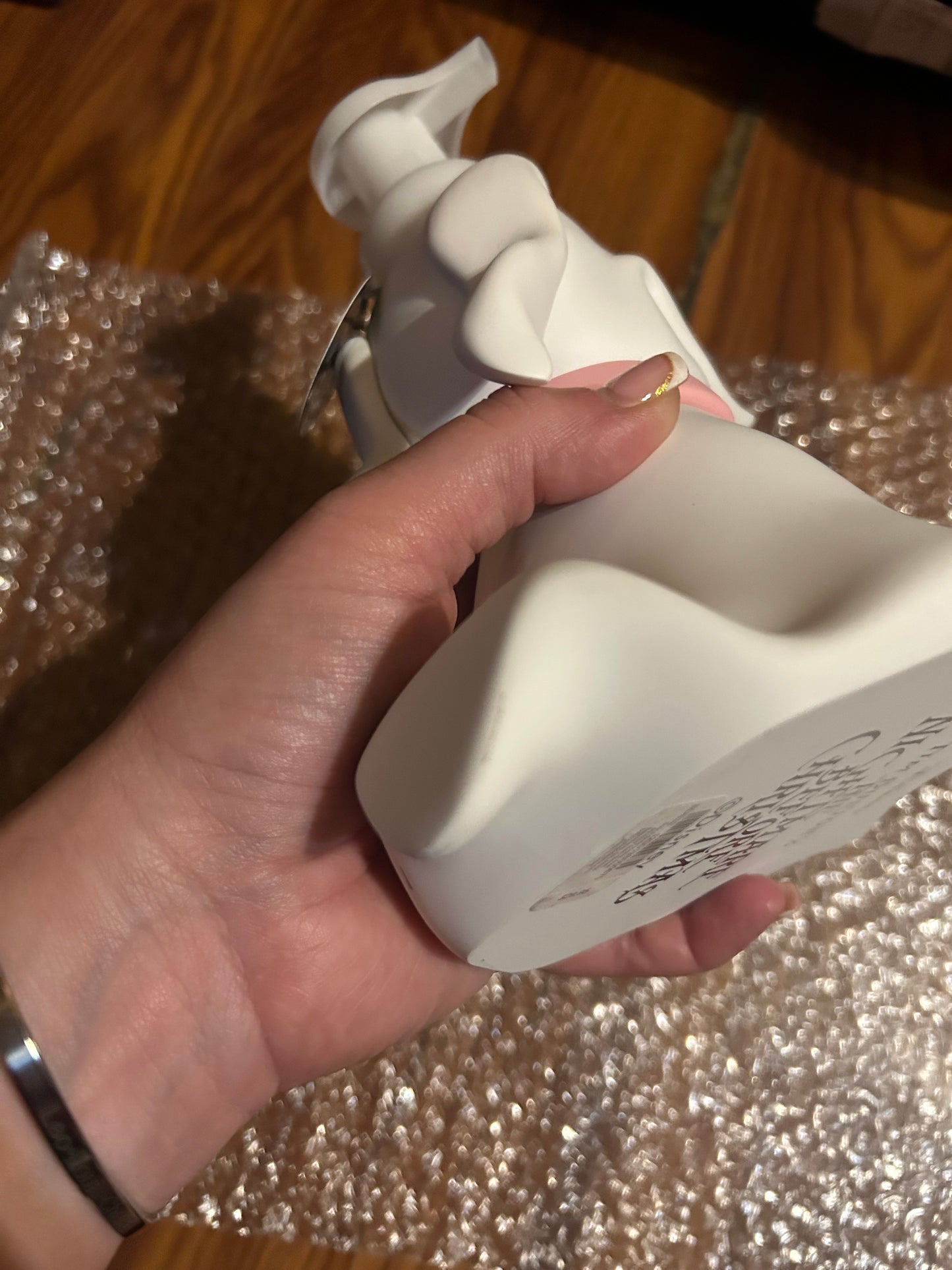 Bath & Body Works X Nightmare Before Christmas Refillable Hand Wash Dispenser - Zero (Defects)