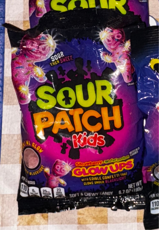Sour Patch Kids Glow Up